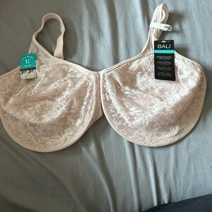 Bali Lace Underwire Bra NWT